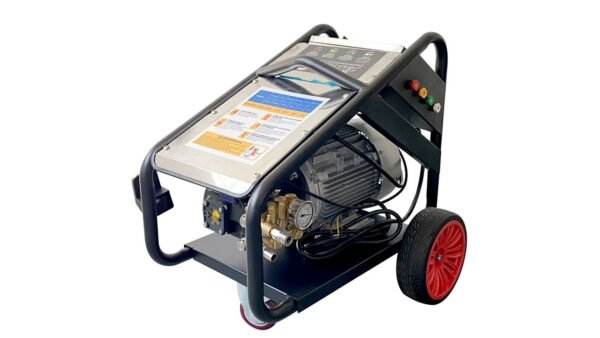 Hidrolavadora DK-3015T4AR agua fría 300 Bar 15 Lts 380V